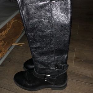 Black Enzo boots